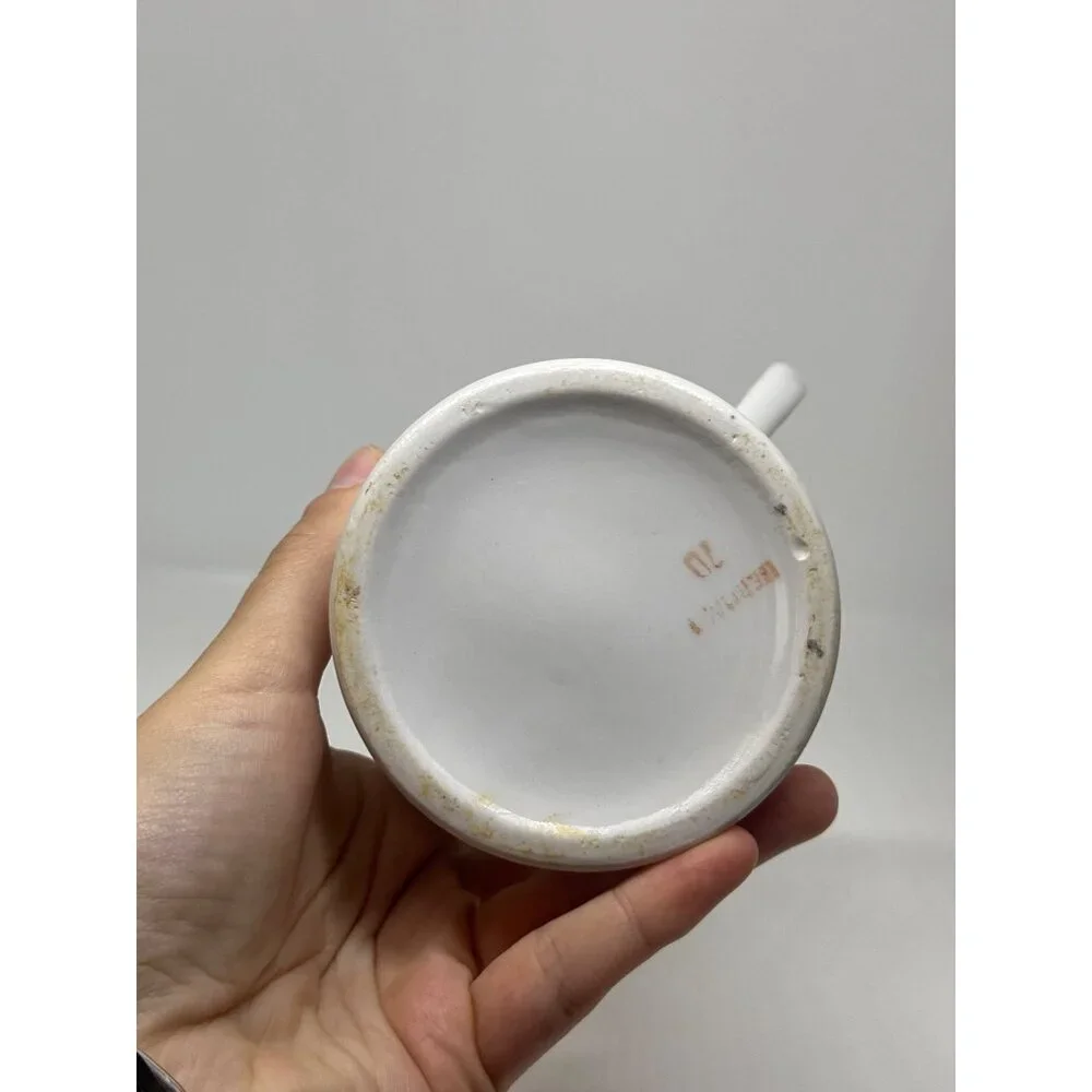 VTG Ceramic Shaving Mug w/ Mustache Guard | White & Gold Trim Gentry‎ Barber Cup